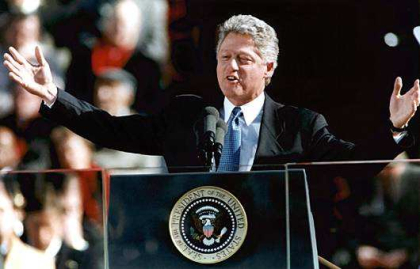 1992年11月03日：克林顿当选美国总统