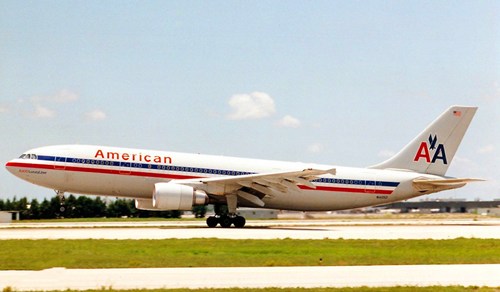 2001年11月12日：美国航空587号班机空难
