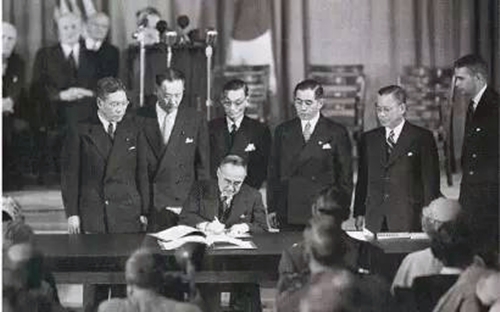 1951年09月08日：《日美安全保障条约》签订