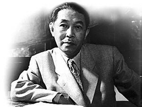 1896年07月04日：中国文学家茅盾出生