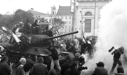 1956年11月04日：苏联镇压匈牙利“十月”事件