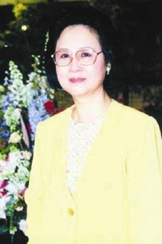 台湾著名作家琼瑶出生