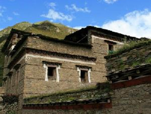 康巴藏族的民居是什么样的