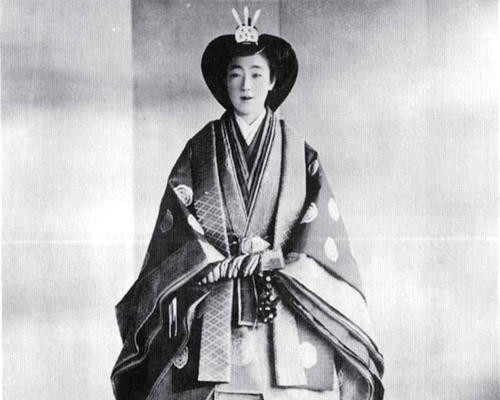 2000年6月16日：日本香淳皇后逝世