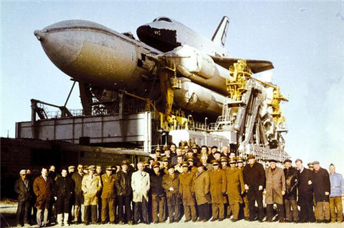 苏联载人航天实验是怎么完成的