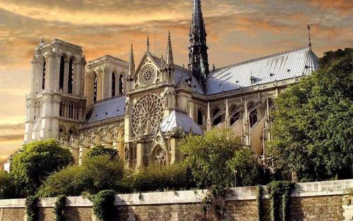 巴黎圣母院的结构特点