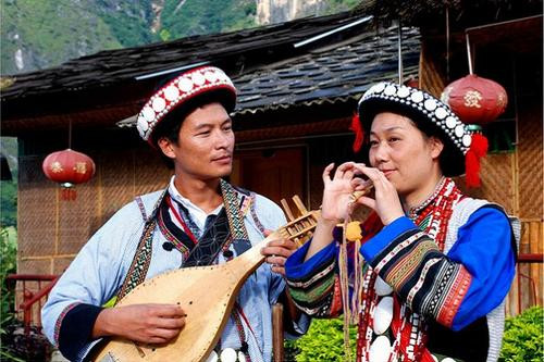 傈僳族民歌有什么特征