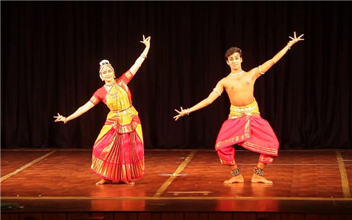 印度婆罗多舞有什么特点
