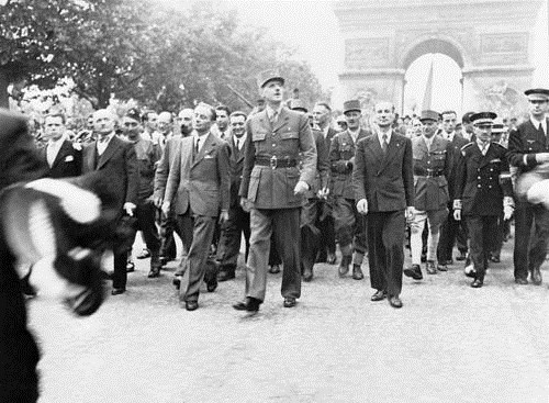 1944年8月25日：盟军解放巴黎