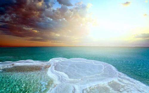 死海是怎么形成的