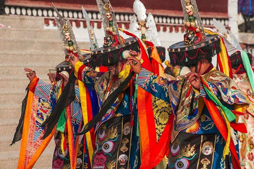 藏族的宗教舞蹈是什么