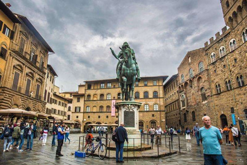 佛罗伦萨成为文艺复兴发源地的原因