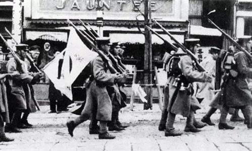 1912年2月29日：京保津兵变