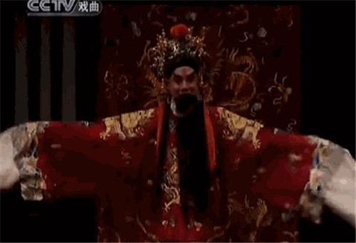京剧中诸葛亮在哪出戏中才会有抖袖的身段表演