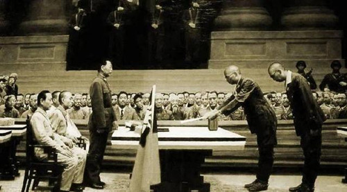 蒋介石放弃日本赔款的原因